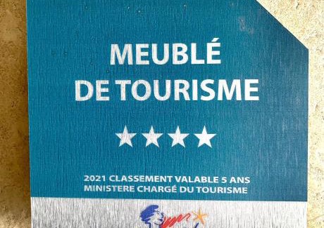 Saint-Maximin Apartment | ADAL-BERHT