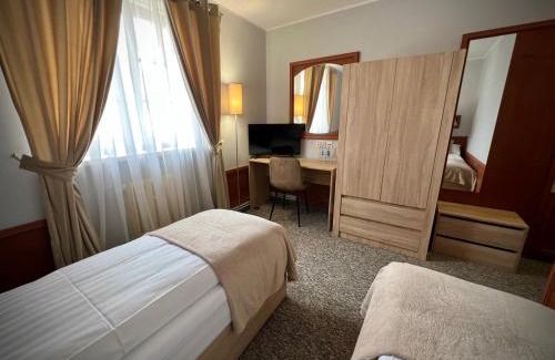 Gniezno Bed & Breakfast | Adalbertus Dom Pielgrzyma