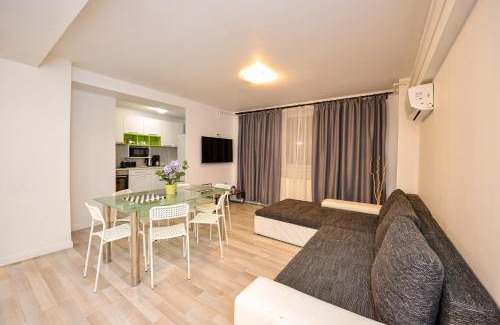 Bucharest City-Centre Apartment | Adam and Eve Luxury Apartments - Shabbat Friendly