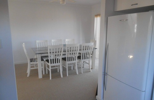 Ardrossan Apartment | Adam's View - Off Peak Special! - Free WiFi