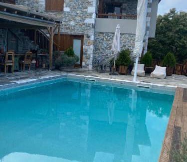 Mouresi House | Adama