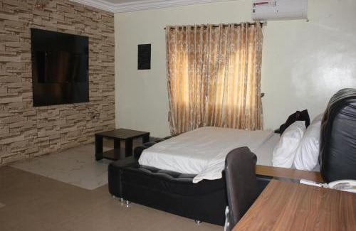Osogbo Hotel | Adbates Suites and Recreation