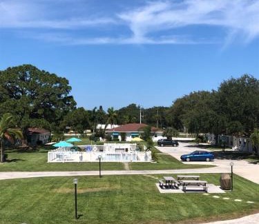 Laurel Apartment | Addy's Villas