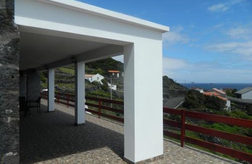 Lajes do Pico House | Adega Ninho da Cagarra