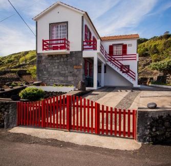 Calheta de Nesquim House | Adega Pedra do Lagar