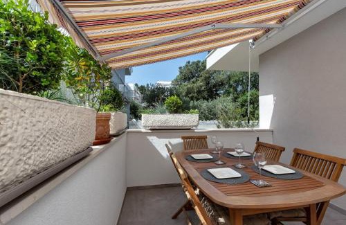 Dugis Apartment | Adele