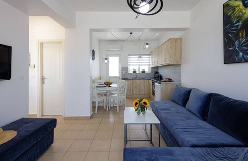 Kalyves Apartment | Adelphes Beachfront Apartment
