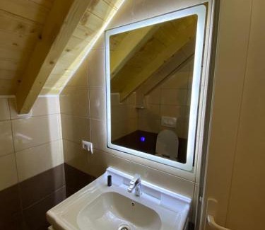 Kukes County House | Adenisi guesthouse