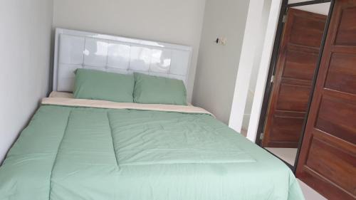 Garut House | Adinda Syariah C-10 Bukit Gardenia Resort