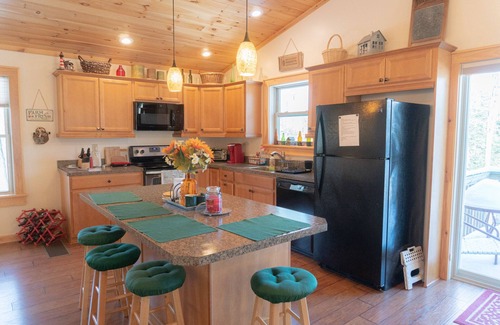Diamond Point Apartment | Adirondack Dream Apartment For Rent Near Lake George