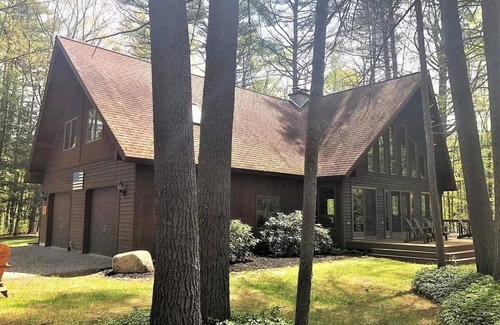 The Glen Ski Chalet | Adirondack “River Rapture"- Lake George/Mount Gore