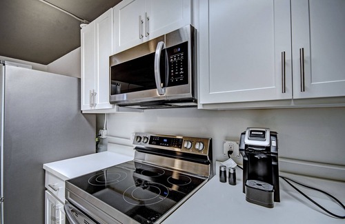 Greater Belhaven Apartment | Admiral Benbow # 247