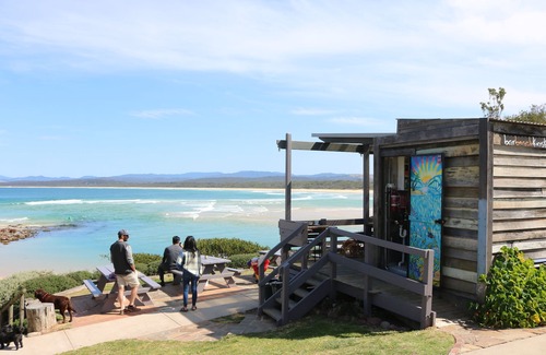 Merimbula Apartment | Admirals Lodge: Unit 4: Pet friendly (No yard)