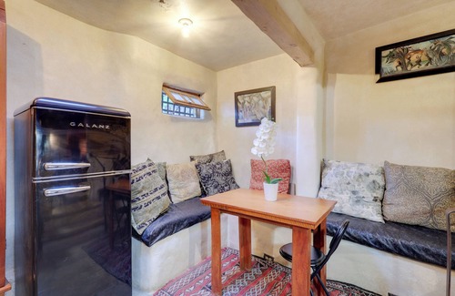 Northeast Santa Fe Apartment | Adobe Studio: 2 Blocks to Dtwn Santa Fe Plaza!