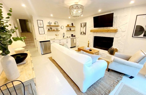 Sardis Forest House | Adorable 2-br guest suite minutes from SouthPark/Uptown