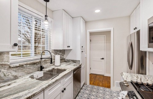 Lathrup Village House | Adorable 5BR/3.5BA StayArbor Home!