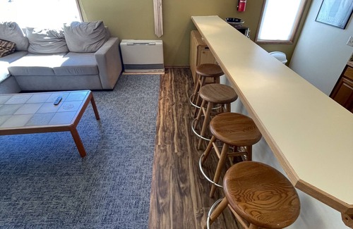 Alyeska Condo | Adorable, Affordable and easy access to ski area