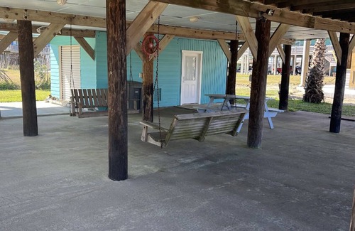 Port Bolivar House | Adorable Beach house-2min walk to Beach!π