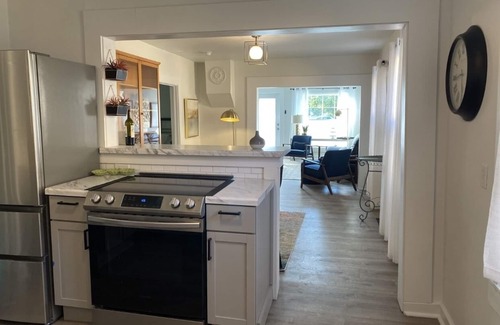 Sturgeon Bay House | Adorable cottage with modern style , we welcome you to your temporary home!