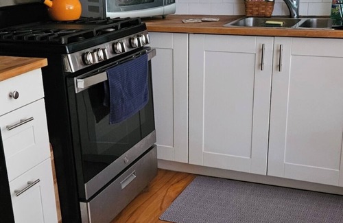 Millington Cottage | Adorable Cottage, Walk to Train, Basking Ridge Border, Close to Newark Aiport