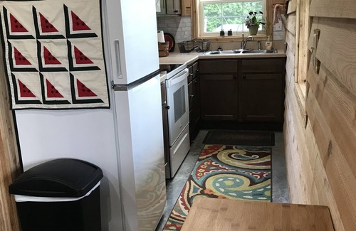 Schnellville Cottage | Adorable cottage. You will not find a better direct view of Patoka Lake.