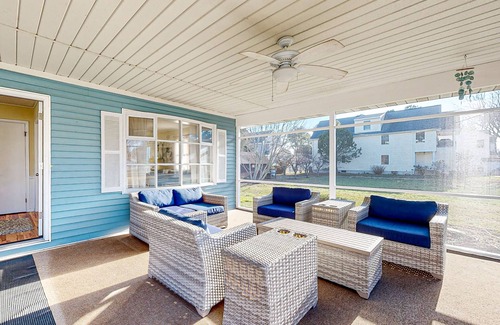 Dodds Addition House | Adorable dog-friendly beach home close to Rehoboth with screened porch & grill