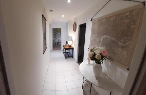 Beaucourt-sur-l'Ancre House | Adorable maison d’hôtes bordée d’étangs au calme.