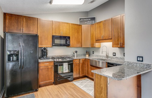 Northeast Pensacola House | Adorable North Pensacola Cottage - Private Back Yard - Fast WiFi - Free Parking - *Reduced Rates*