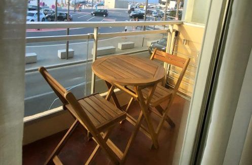 La Jetee Apartment | Adorable petit appartement avec magnifique vue sur le port de Canet