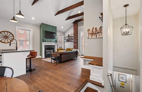 Manchester Apartment | Adorable Reymer Carriage Repair Loft!