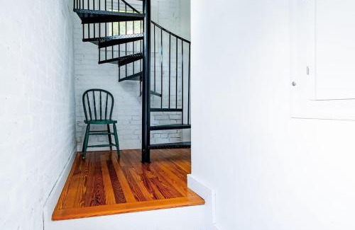 Shaw Apartment | Adorable Studio Space in Private Carriage House