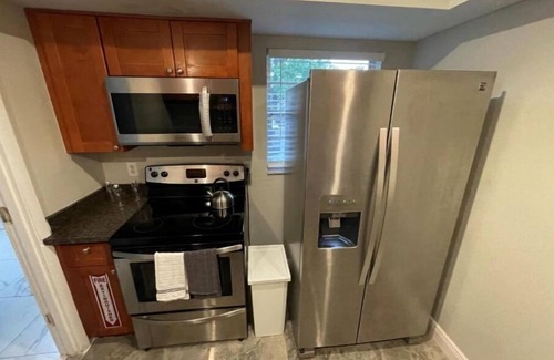 Lake Magdalene Apartment | Adorable Suite in Tampa.