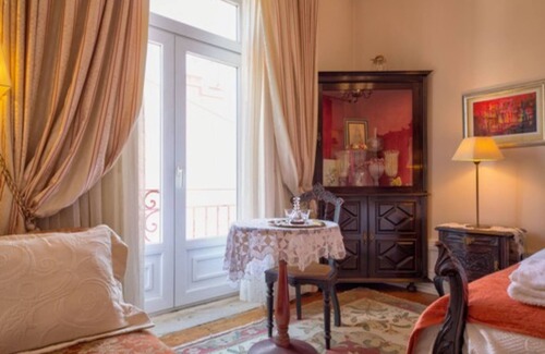Se Nova House | Adore Portugal Coimbra Guest House