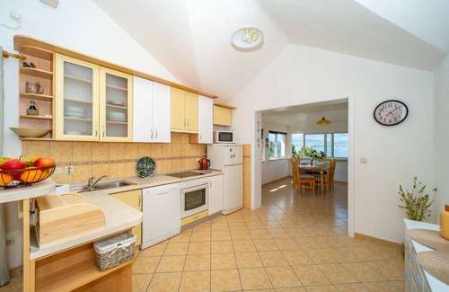 Postira Apartment | Adriatic Sea View Penthouse Apartment, Parking, WIFI, Private Terrace, 4 ACs