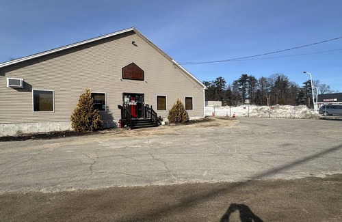 South Paris Apartment | Adult Themed get-a-way! Centrally located to ski mountains, Oxford Casino, OPS.