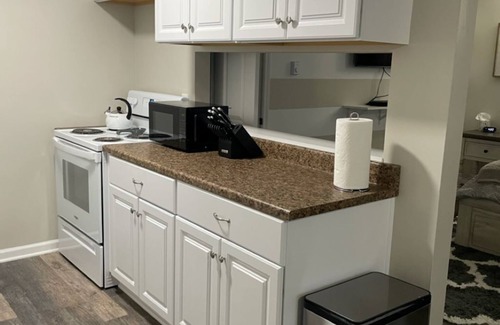 Holly Apartment | Adventure Acres- Suite C8