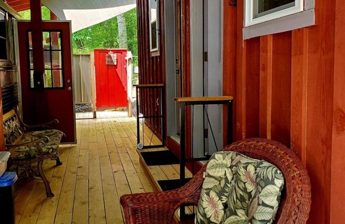 Clyde Cottage | Adventure lodging in the Blue Ridge