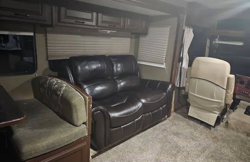 Chesapeake City House | Adventure Mobile