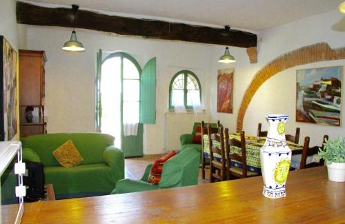 Collesalvetti House | Adventure splash in Tuscan farmhouse