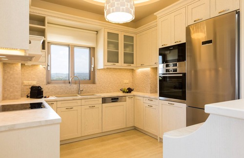 Stavromenos Villa | Aelia Residence, Wellness & Leisure with 100m² Heated Pool, Whirlpool, Sauna&Gym