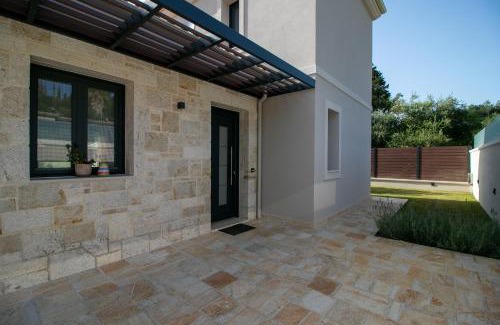 Agios Georgios Pagon Villa | Aelia Villa