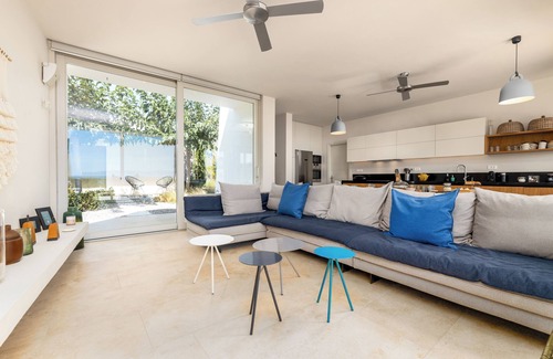 Drios Villa | Aequora Villa II - Beachfront, 5 min away from the Golden Beach, Infinity Pool