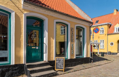 Ærø Municipality House | Ærø Guesthouse & Cafe