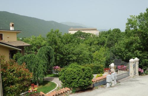 Fontecchio House | Affittacamere Fulé