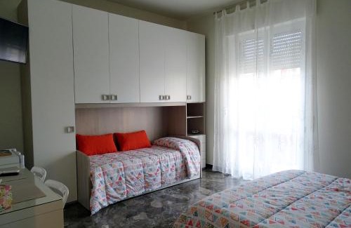 Loreto House | Affittacamere SS. Smile