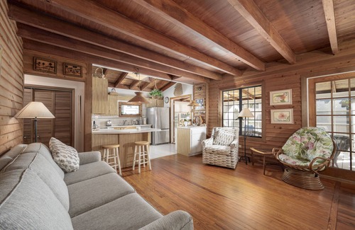 The Pines House | AFFORDABLE 5 BR OCEANBLOCK IN THE PINES- 24 Park Av, Rehoboth Bch