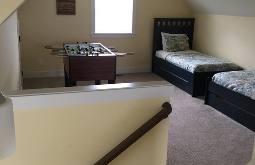 Lincoln City House | AFFORDABLE & Charming Luxury Family-Friendly Home w View ~JULY -AUG SPECIALS!!