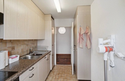 Center Apartment | Affordable Comfort in Zurich