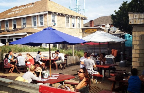 Ocean Beach Apartment | Affordable Ocean Beach, Fire Island Studio Sleeps 2 max, WiFi, 31" Smart ROKU TV
