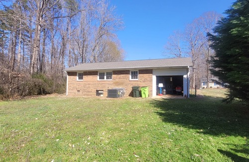 Mebane House | Affordable place for business professionals looking to relocate.